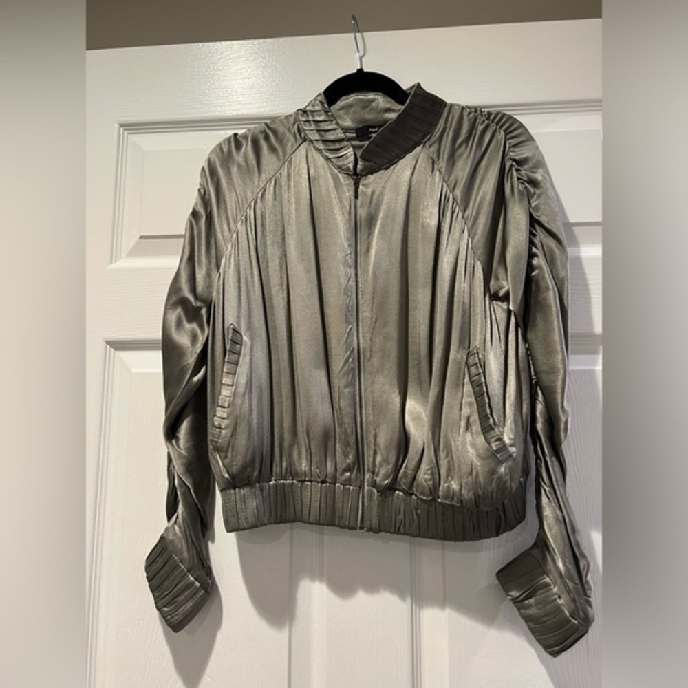 NWOT FATE SAGE GREEN RUCHED BOMBER JACKET SIZE XS